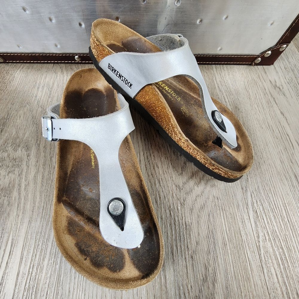 Birkenstock Gizeh Silver Sandals size 38